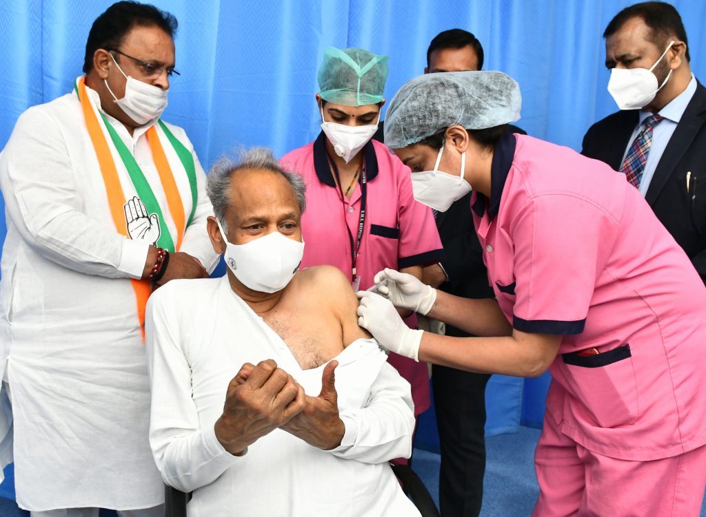 Health Minister, Swai Mansingh Hospital, Ashok Gehlot, Chief Minister, Kovid Vaccine , Raghu Sharma,