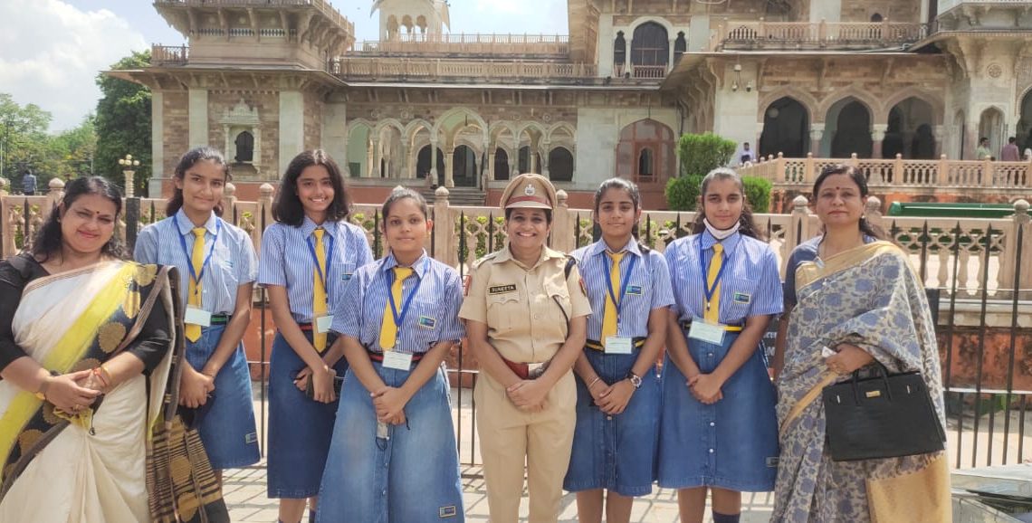 women Nirbhaya Squad, Rajasthan Police, Poddar World School , Commissioner , Suneeta Meena and Sumita Minhas, Nirbhaya sqaud , Jaipur police, dditional Commissioner Rahul Prakash,