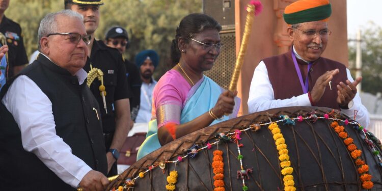 Rashtriya Sanskriti Mahotsav 2023, President Draupadi Murmu , Draupadi Murmu , Rashtriya Sanskriti Mahotsav 2023 News, Rashtriya Sanskriti Mahotsav 2023 Update, Rashtriya Sanskriti Mahotsav 2023 Program, Maithili Thakur, Gulabo, Arjun Ram Meghwal, Art camp,