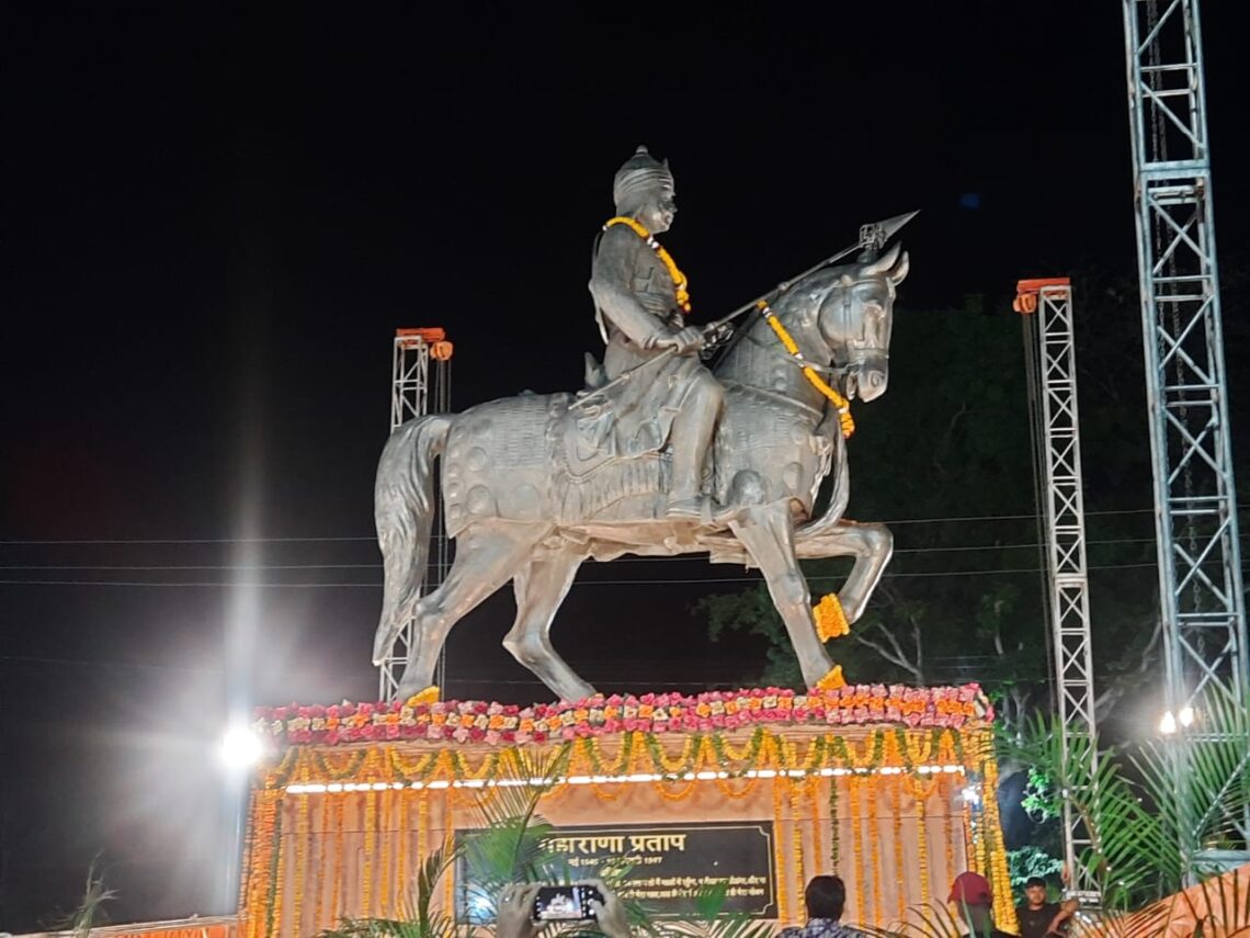 Maharana Pratap, Rajkumar, Nathdwara, Lakshyaraj Singh Mewar, Maharana Pratap Statue in Nathdwara,