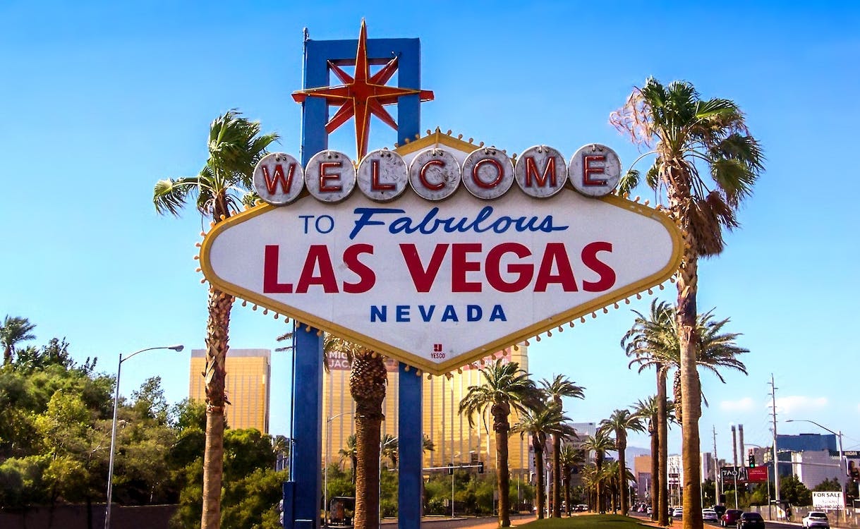 10 Best places to visit in the United States , Best places to visit in The New York, Best places to visit in The Los Angeles, Best places to visit in The California, Best places to visit in The Chicago, Best places to visit in The Illinois, Tourist Places in USA, Best places to visit in The San Francisco, Best places to visit in The California, Best places to visit in The Miami, Best places to visit in The Florida, Best places to visit in the Las Vegas, Best places to visit in the Nevada, Best places to visit in the Washington D.C, Best places to visit in the United States, Best Tourism place in USA, Best hotel in usa, How to Visit in the United States,Top 10 best Tourist Places to visit in the United States, best Tourist Places in USA,