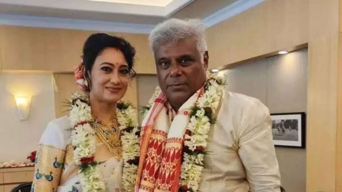 Ashish Vidyarthi,Ashish Vidyarthi marries at 60,Ashish Vidyarthi rupali barua,who is Rupali Barua,Ashish Vidyarthi wedding pic, NAMEG handloom fashion store in Kolkata , handloom fashion store, Entrepreneur,