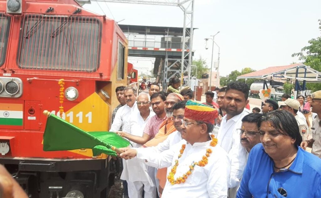 Rajasthan Varishth Nagarik Terth Yatra Yojana, Terth Yatra Yojana, Rajasthan Varishth Nagarik , Rajasthan, Gangasagar, Bikaner, Bikaner to Gangasagar, senior citizens, Gangasagar to Bikaner,