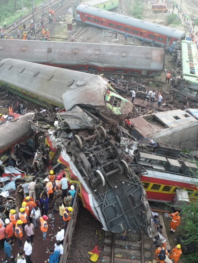 Odisha Coromandel Express Accident : ओडिशा में कोरोमंडल एक्सप्रेस ट्रेन हादसा, दर्द और गम का मंजर