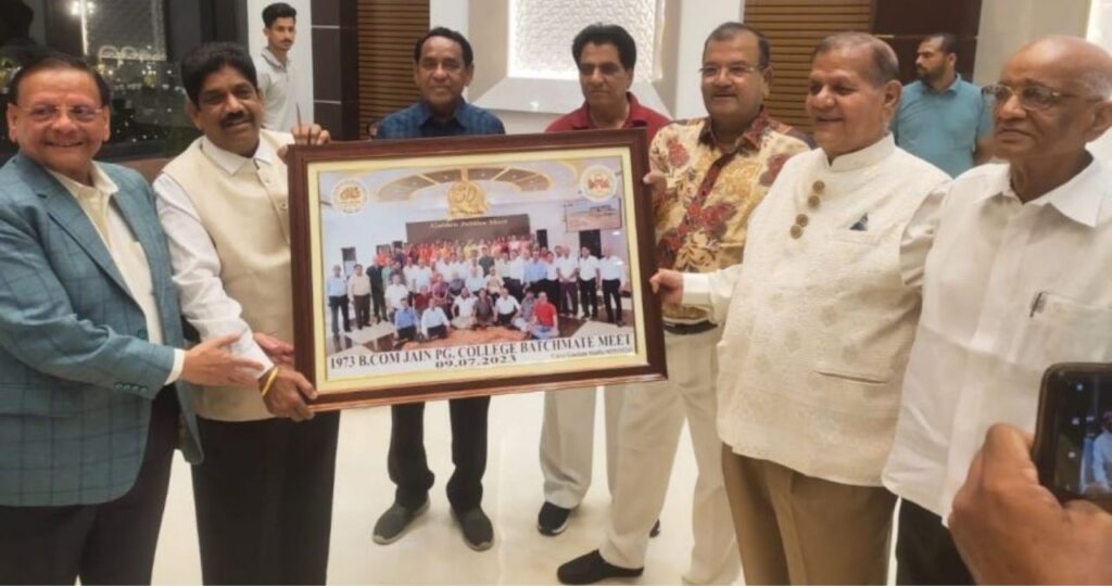 Jain PG College, Jain PG College Bikaner, 1973 Batchmate Meet in Bikaner , Dharti Dhora Ri 1973 Batchmate Meet in Bikaner , Jain PG College 1973 Batchmate Meet, Dharti Dhora Ri , Dharti Dhora Ri Bikaner, Bikaji Group, Bikaji Bikaner, Ras Rasna, Haldi ram Bhujiawala, Dharti Dhoran re Bikaner,