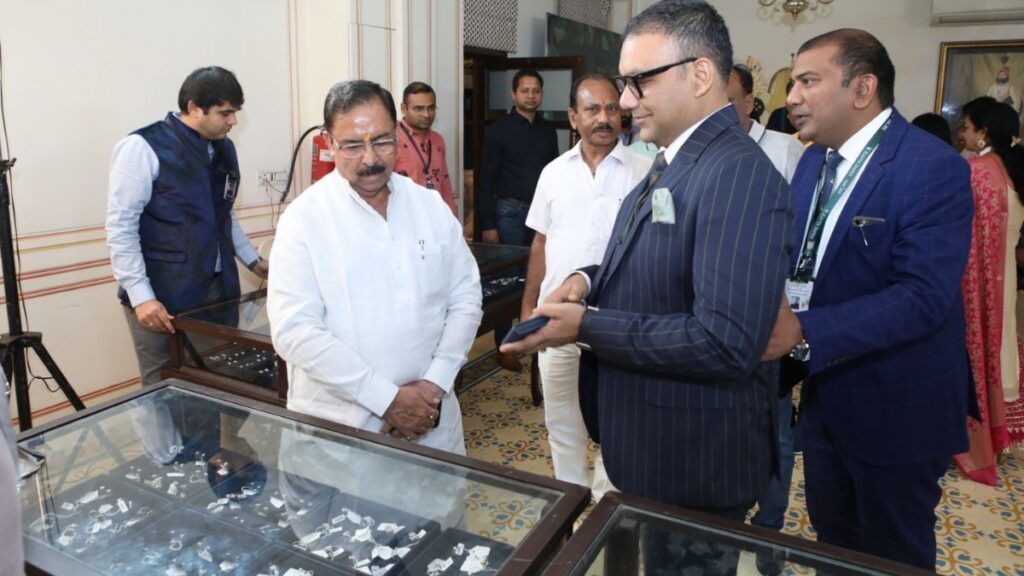 Lab Grown Green Diamond Jewelery Exhibition, in Jaipur, range from 20 thousand to 20 lakh rupees Diamond Jewelery, Jewelery, Diamond , Lab Grown Diamond Jewellery Collection, Kavya Impex Exhibition, Best Jewelry , Hotel Jaipur Grand Uniera ,