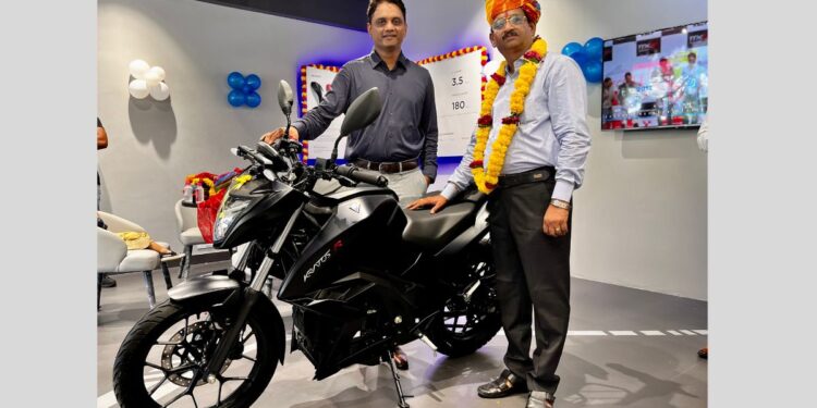 Tork Motors, first electric motorcycle, Gitanjali Towers, Kapil Shelke, Founder & CEO, TORK Motors, motorcycle KRATOS-R,