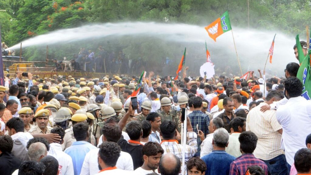 Nahi Sahega Rajasthan , PM Modi, Narendra Modi, Farmers in Jaipur Protest, Tractor,BJP Nahi Sahega Rajasthan Protest, Protest in Jaipur Rajasthan, Rajasthan Protest, नही सहेगा राजस्थान Protest in Jaipur , Bhagirath Choudhary,