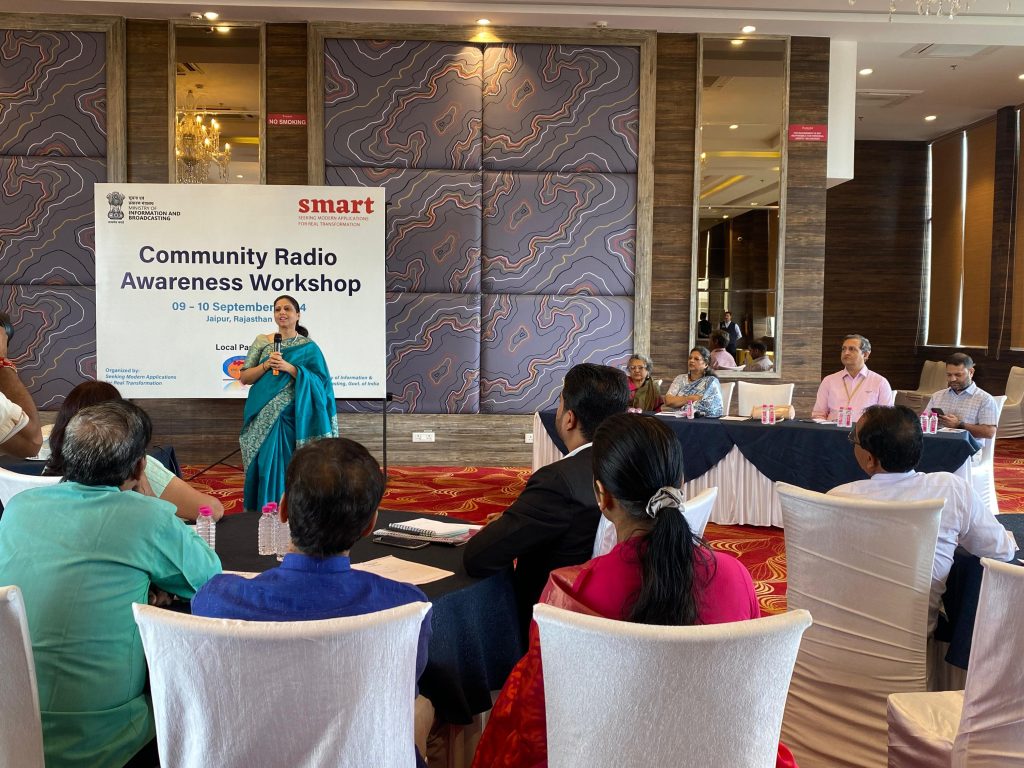 Community radios, Ministry of Information and Broadcasting, Government of India, Seeking Modern Applications for Real Transformation, SMART, Becil, Radio Tilonia from Ajmer, Radio Madhuban from Sirohi, and Radio 7 and JECCR from Jaipur. Archana Kapoor, Ritu Shulka, GS Kesarwani,