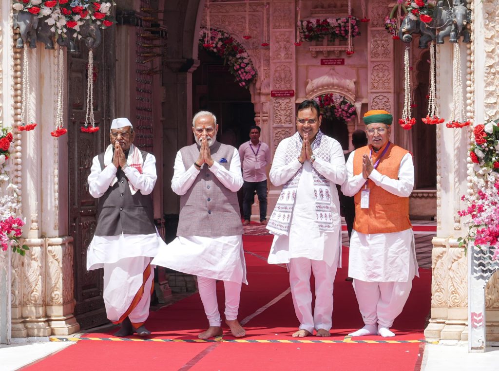 PM Modi, Karni mata temple, PM Modi Karni mata ji Temple, Karni Mata temple in Deshnok , PM Modi in Deshnok,
