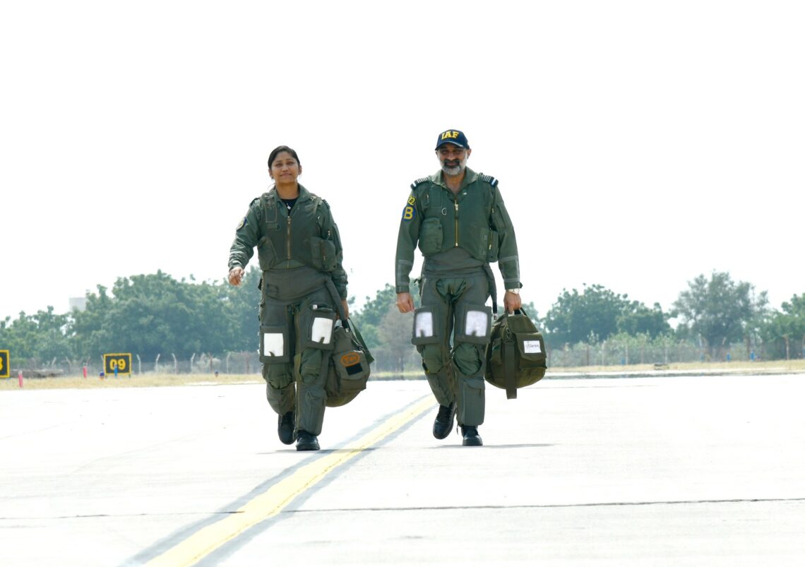 IAF, MiG-21 retirement,IAF MiG-21 farewell,Indian Air Force MiG-21,MiG-21 final sorties,Air Chief Marshal A P Singh,Tejas fighter jet,MiG-21 combat history, Nal Air Force Station, MiG-21 upgrades,Chandigarh farewell ceremony, IAF MiG-21 farewell in Chandigarh, MiG21, Panthers,